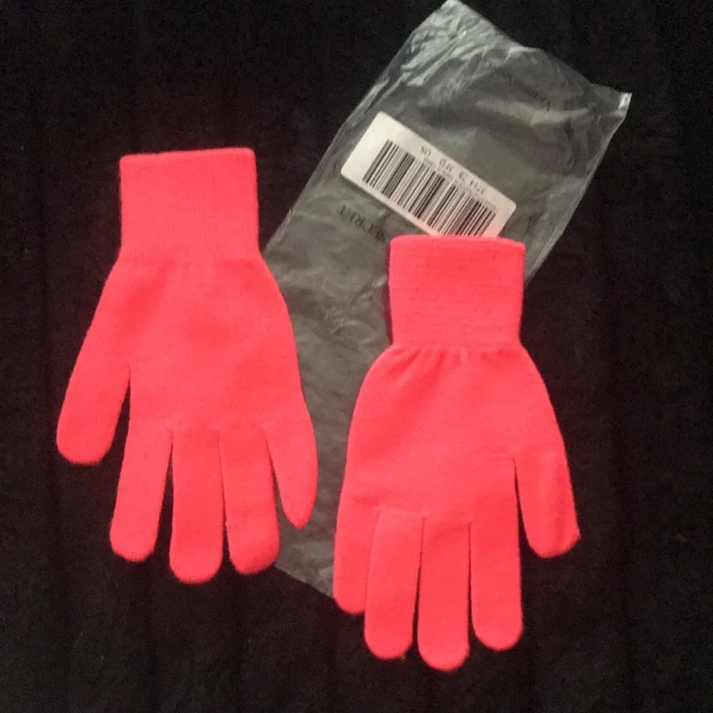 Woman’s Brand New Vintage Victoria Secret PINK LOVE Bright Pink Logo Knit Gloves